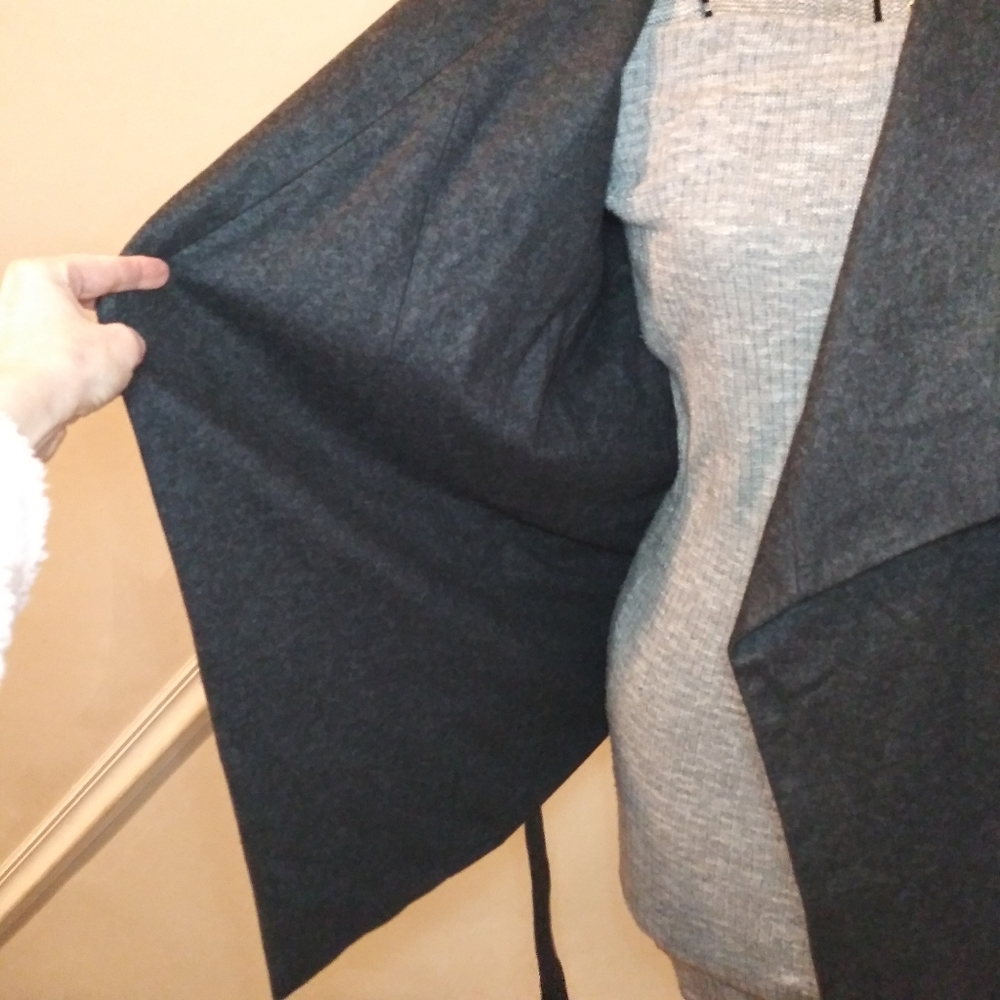 ROYL Designer Luxury Loungewear Charcoal Gray, 100% Italian Cashmere Wrap Jacket - Picture 8 of 13